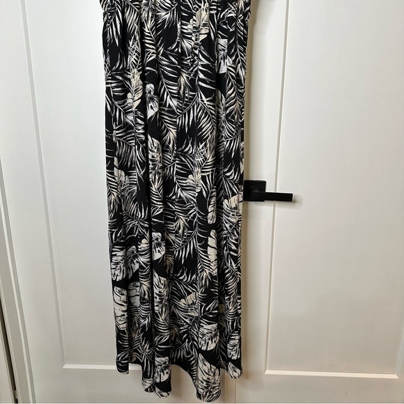 Suzie Shier maxi dress - Picture 6 of 10